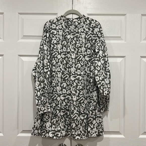 ELIZABETH AND JAMES Drop Waist Dress Womens Animal Print Size Medium - Picture 2 of 8